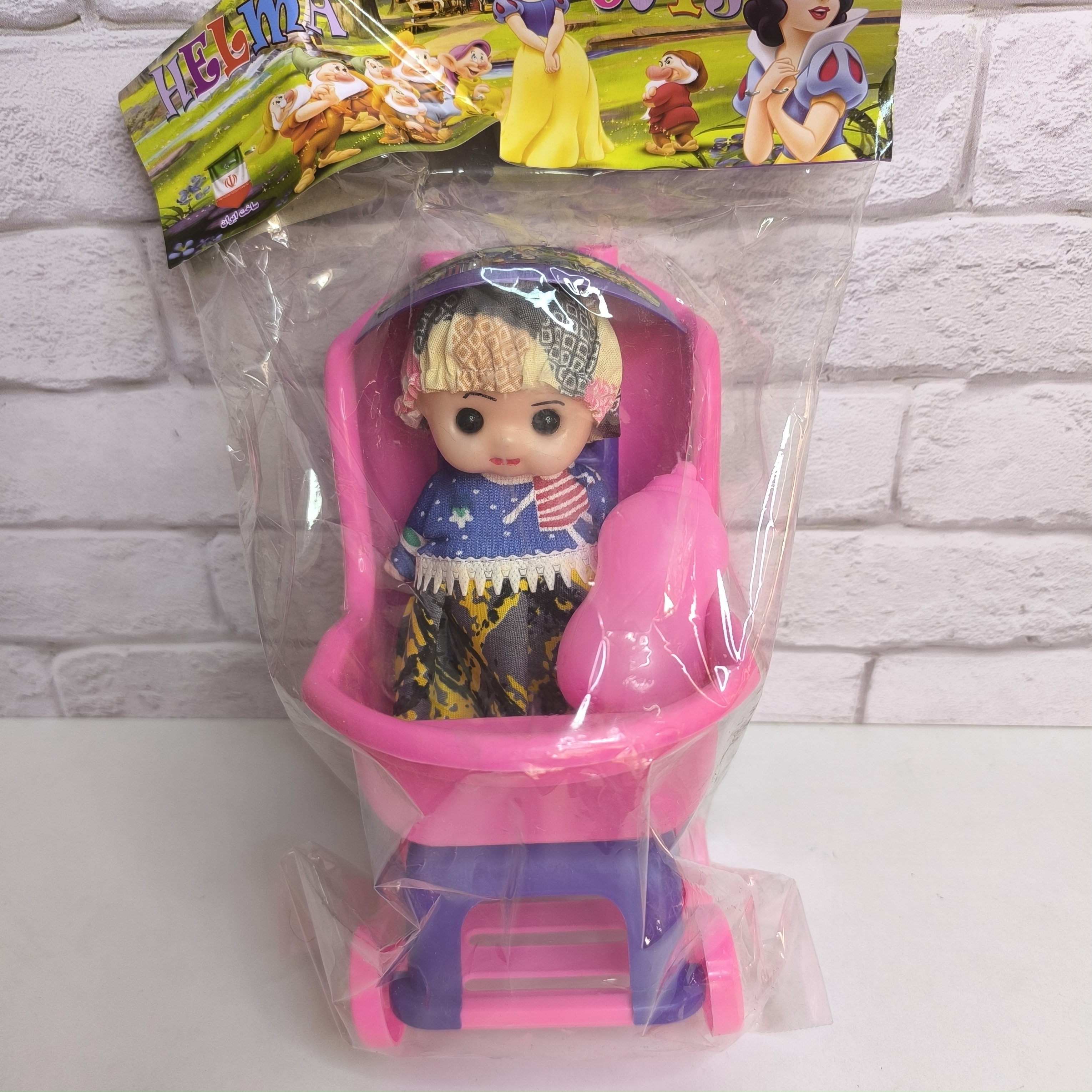 کالسکه با عروسک