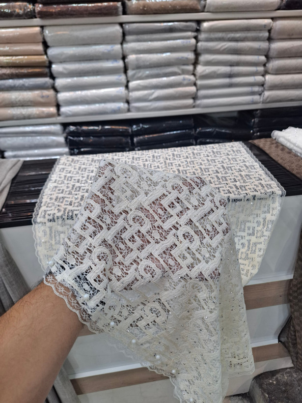 شال گیپور گلدار نگین کاری مرواریدی مجلسی زنانه