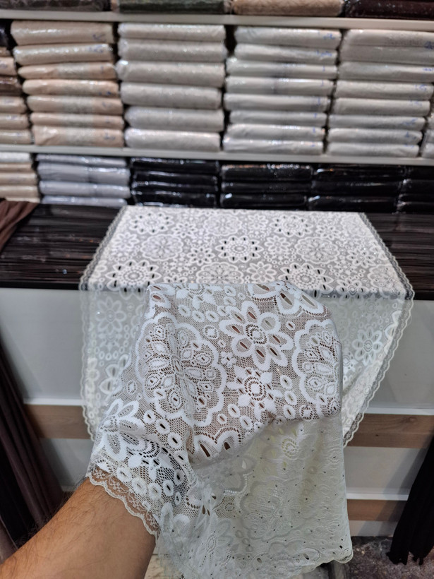شال گیپور گلدار نگین کاری مرواریدی مجلسی زنانه
